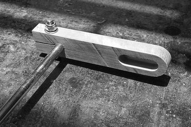 Trim tab lever for Navik
